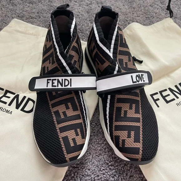FENDI sneakers size 38 - Picture 5 of 12